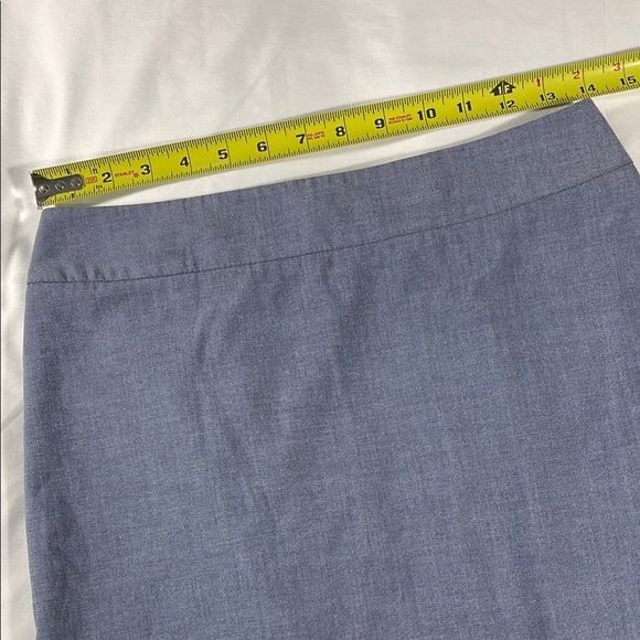 Ann Taylor womens light blue grey knee length rear zip pencil skirt - size 0 - Picture 9 of 10